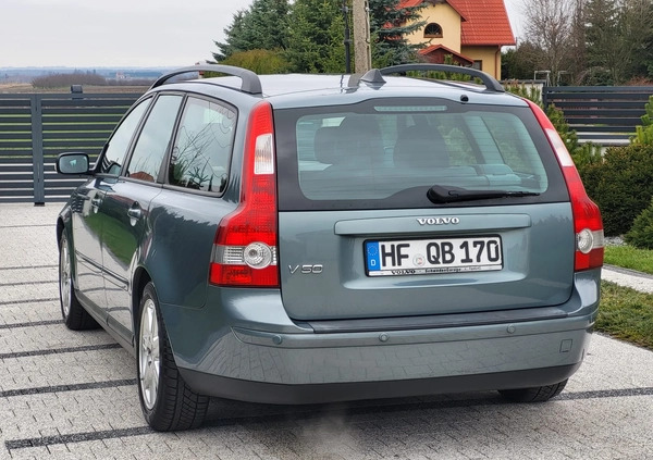 Volvo V50 cena 14900 przebieg: 216600, rok produkcji 2005 z Radlin małe 191